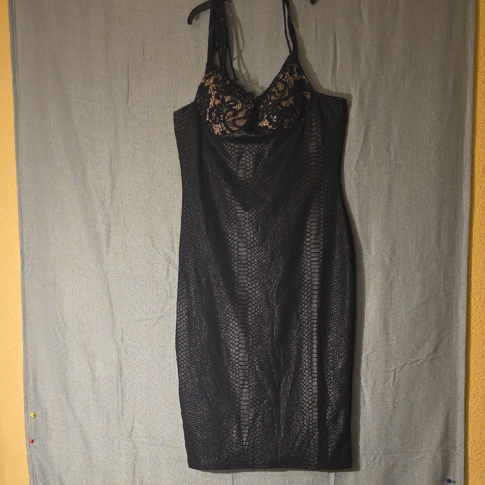Emprada Dress - Picture 1 of 7